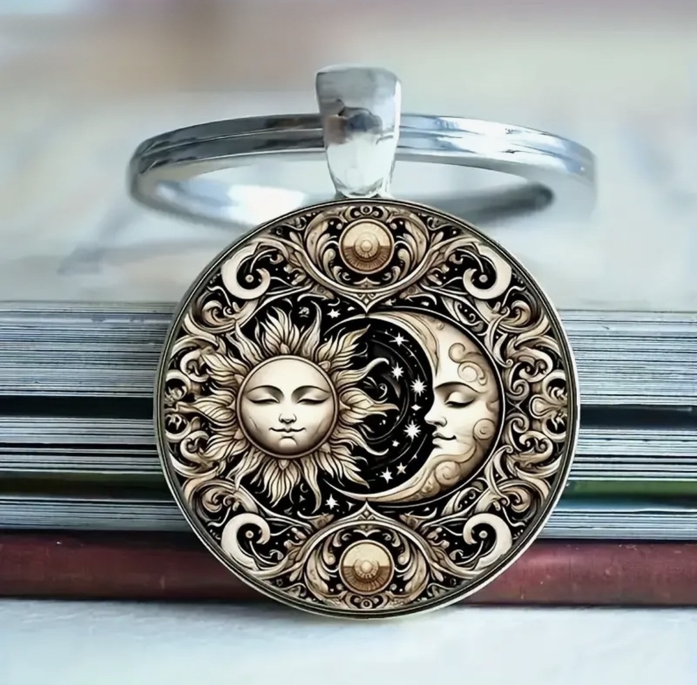 3/$25 Sun And Moon Celestial Keychain NEW
